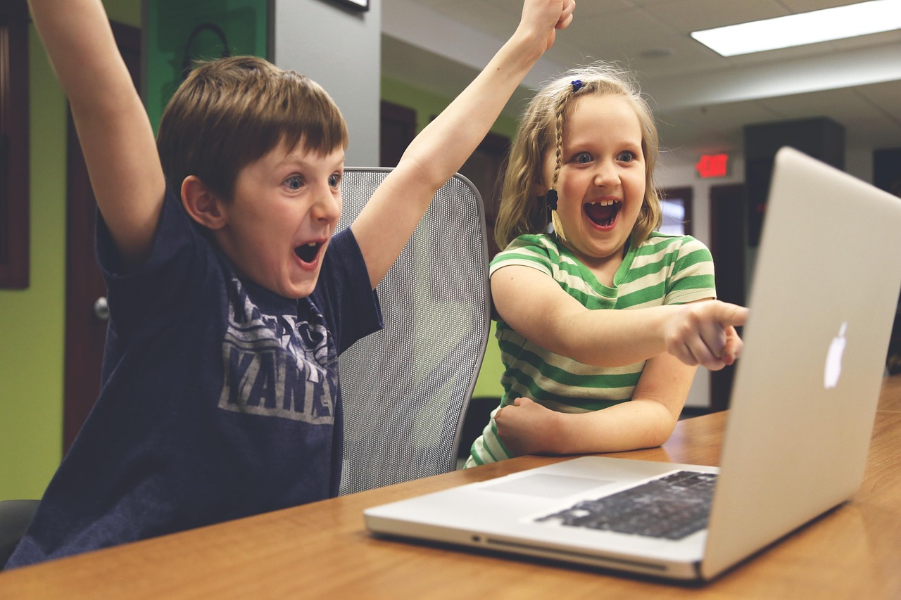 happy -children-593313_1280 https://riverviewcounselingservices.com/wp-content/uploads/2026/08/happy-children-593313_1280.jpg